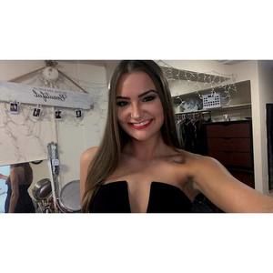 Meet your Posher, Courtney